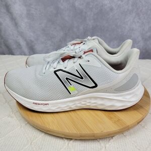 New Balance Fresh Foam Arishi‎ V4 Men’s Athletic Running Shoes NIB - White/Neon